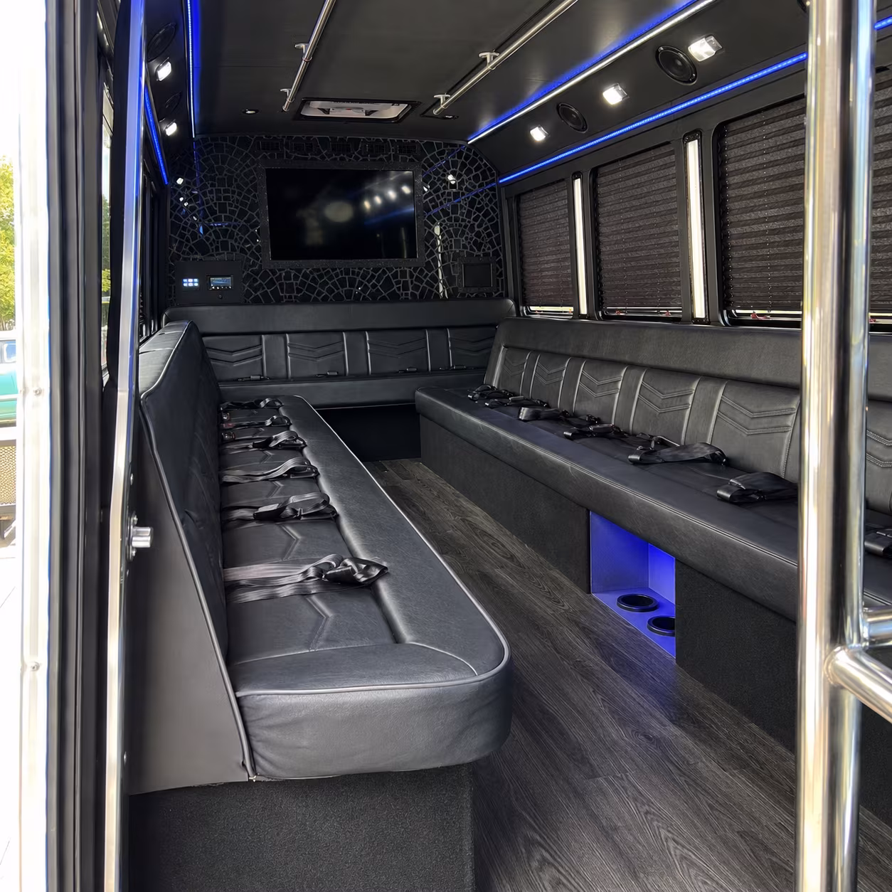 Moreno Valley Homecoming & Prom Party Bus Rentals
